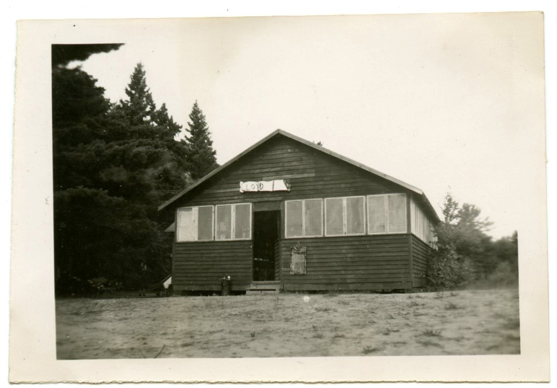 Woolsey 1948 Lloyd Lodge