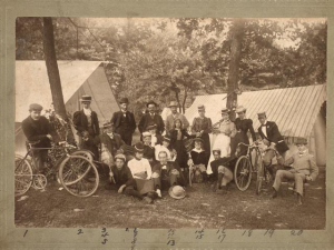 “Ottawa Cycling Club” (1890). 